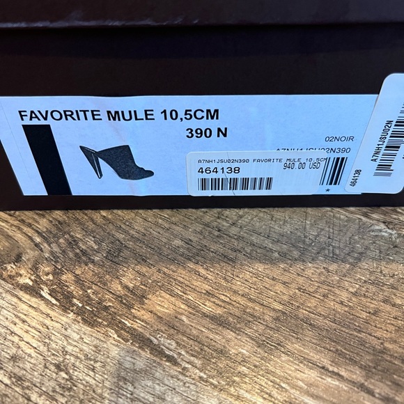 Louis Vuitton black suede mule heel. Worn once. - Picture 5 of 5